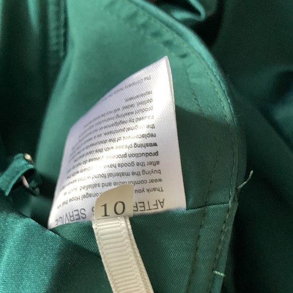 Stunning Jade Green Gown - Picture 9 of 9